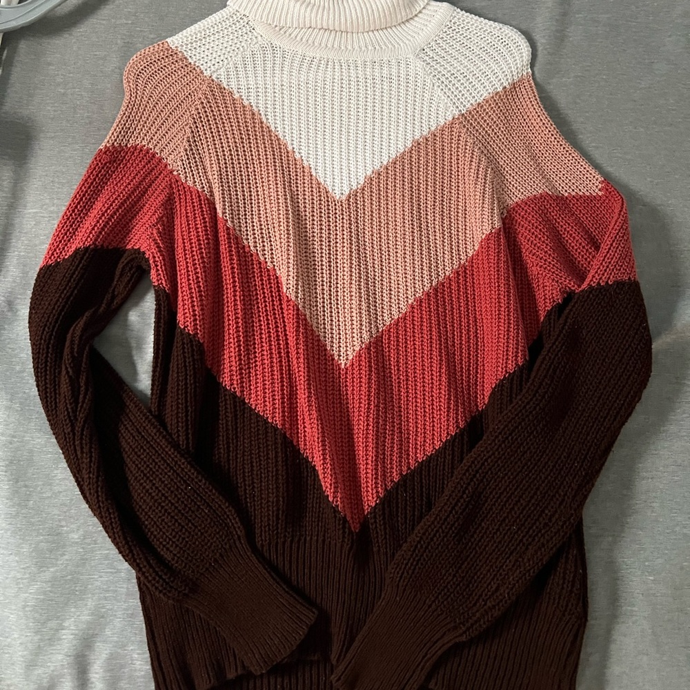 Multicolor Turtle neck sweater, size S